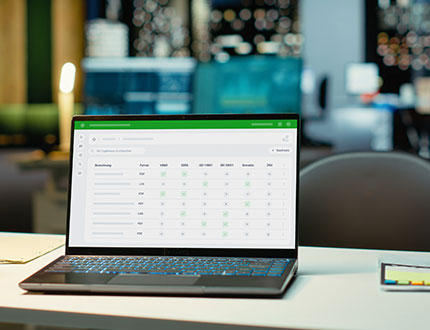 CSRD DNK GRI ZNU und SDGs alle Berichte, leadity Software auf Laptop Nachweismanagement Ansicht